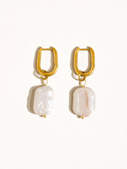 Zaina Pearl Earrings